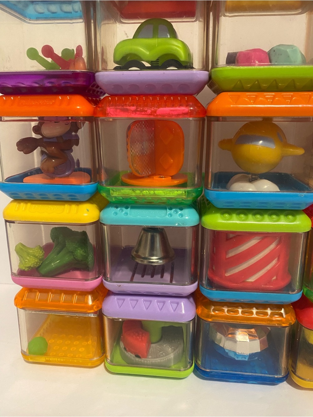 Vintage Fisher Price Peek a Boo Blocks Sensory Toys Block Lot Of 25 Baby Bundle - Picture 2 of 5